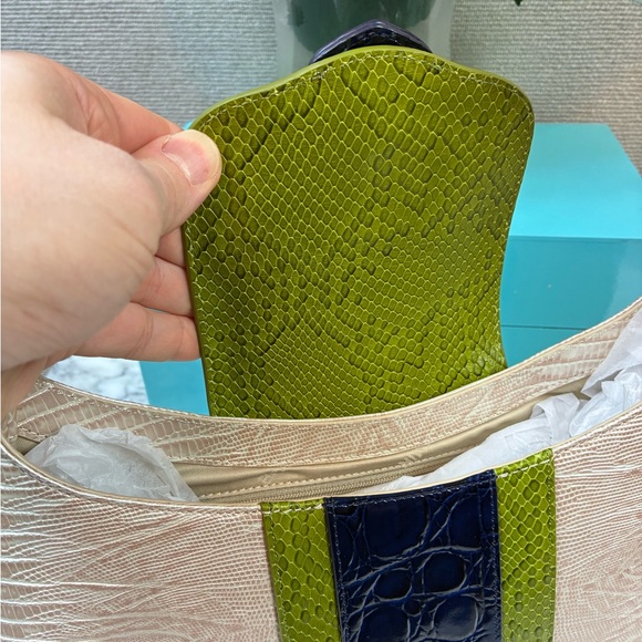 Brahmin Multi Antiguo Seashell Kyrie Shoulder Bag - NWT  Retail $325 - Picture 6 of 11